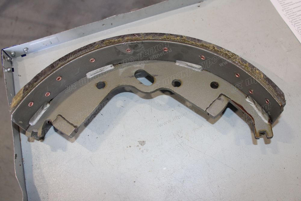 Колодка тормозная 230G3-72042G