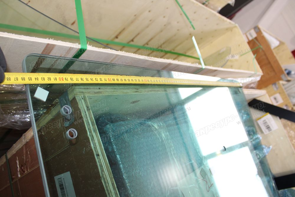 Стекло кабины правое CDM83C;CDM83CL