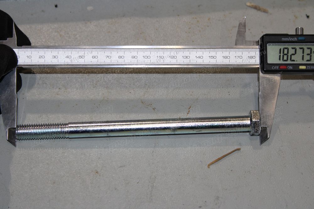 Болт M12*175 CDM83