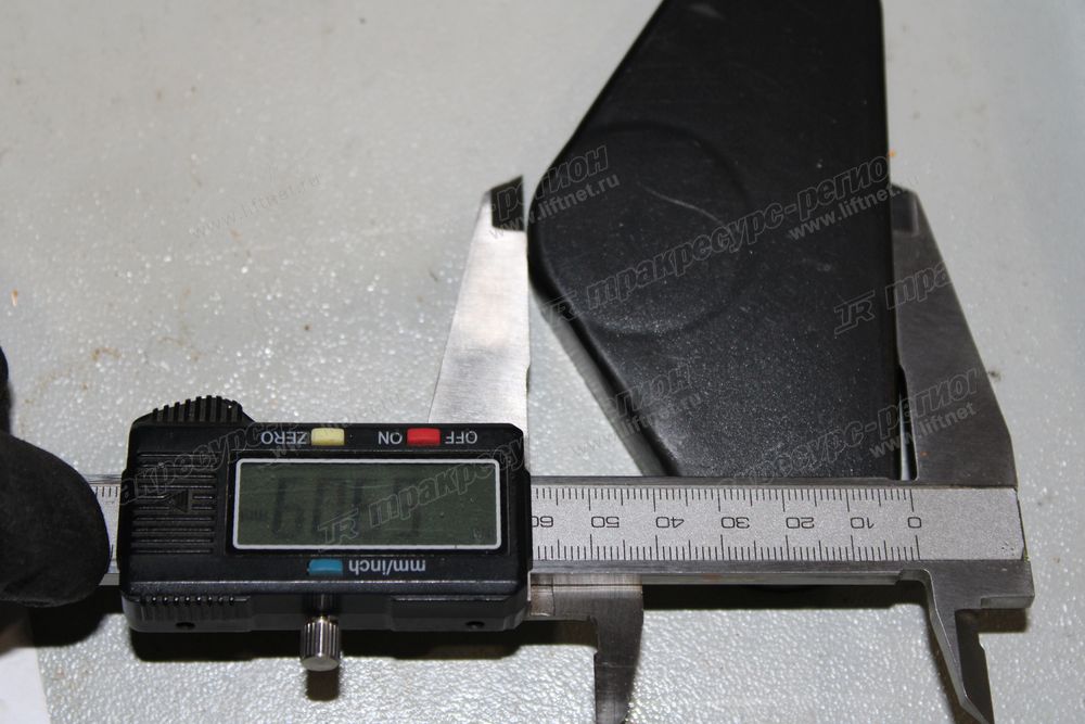 Защитная крышка CDM83