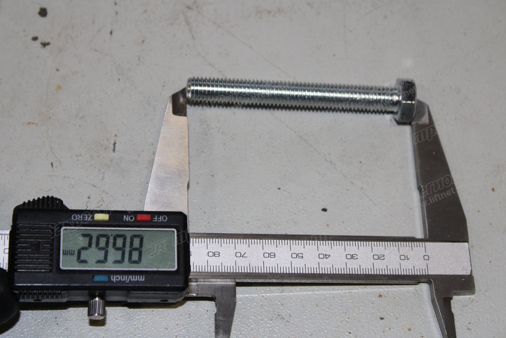 Болт M10*80 CDM83 51204102214