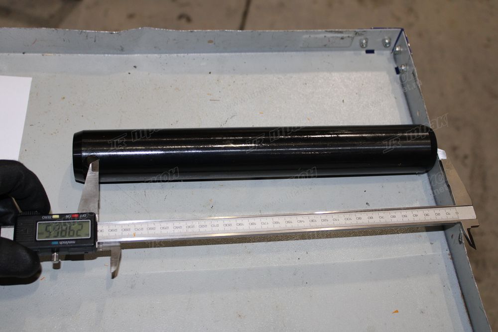 Палец задний телескопического цилиндра  CDM83