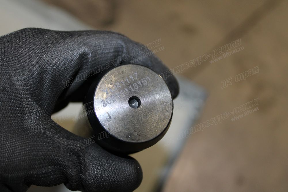 Палец задний телескопического цилиндра  CDM83