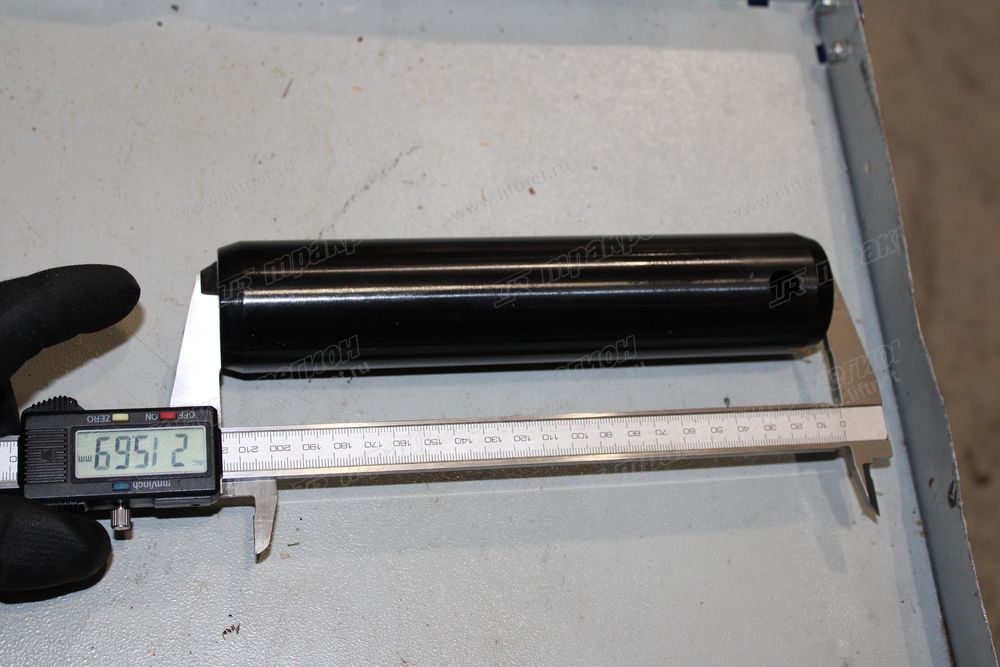 Палец цилиндра ковша задний CDM83