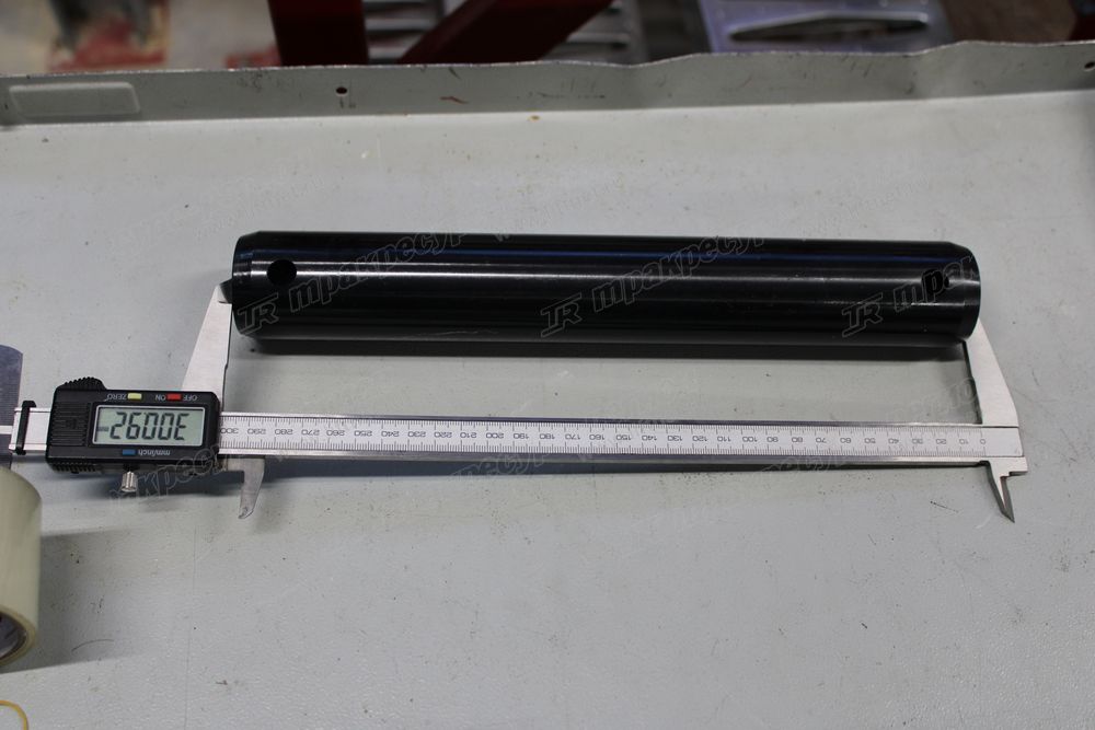 Палец тяги ковша нижний CDM83
