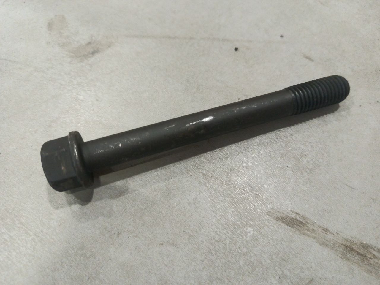 Болт ГБЦ 2 CDM936N