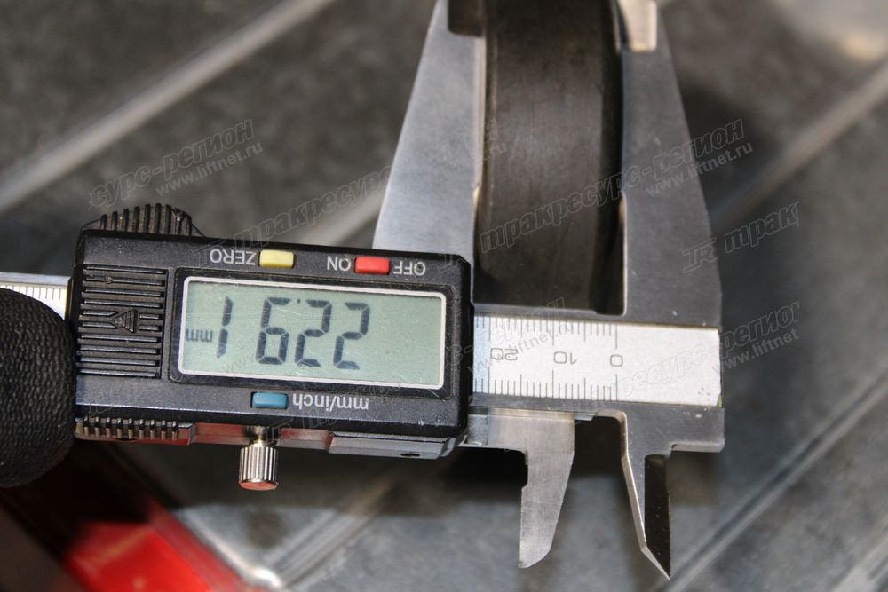 Ролик мачты (79х45х23мм)  DS2K8-43071 Heli CPD15SQ