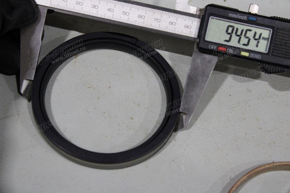 Ремкомплект цилиндра поворота стрелы CDM6035FKH5