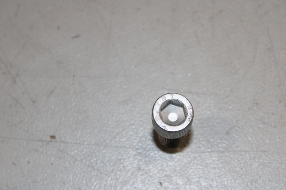 Винт М12*30 CDM6396