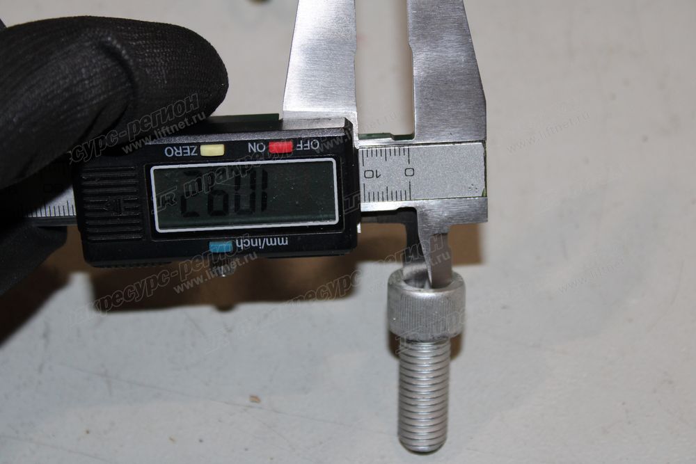 Винт М12*30 CDM6396