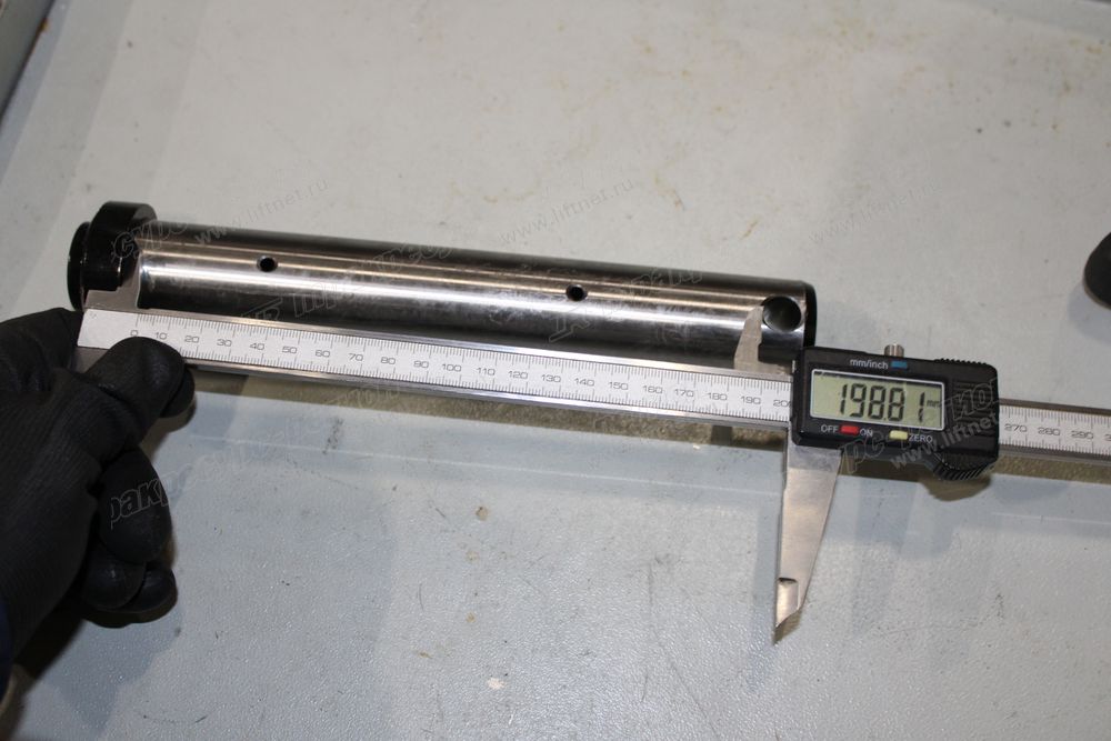 Палец крепления ковша CDM6035