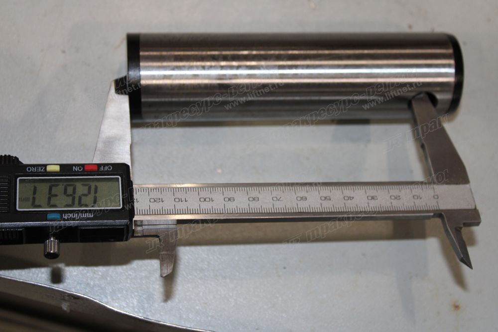 Палец цилиндра рукояти передний CDM6025FYH1