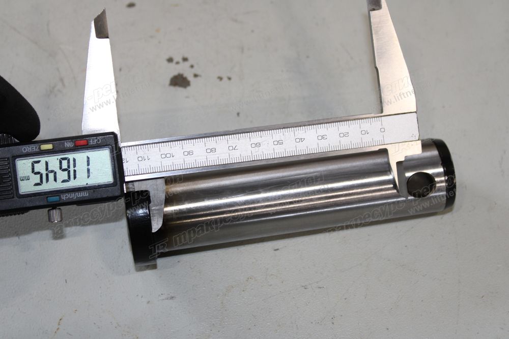 Палец цилиндра стрелы задний CDM6025FYH1