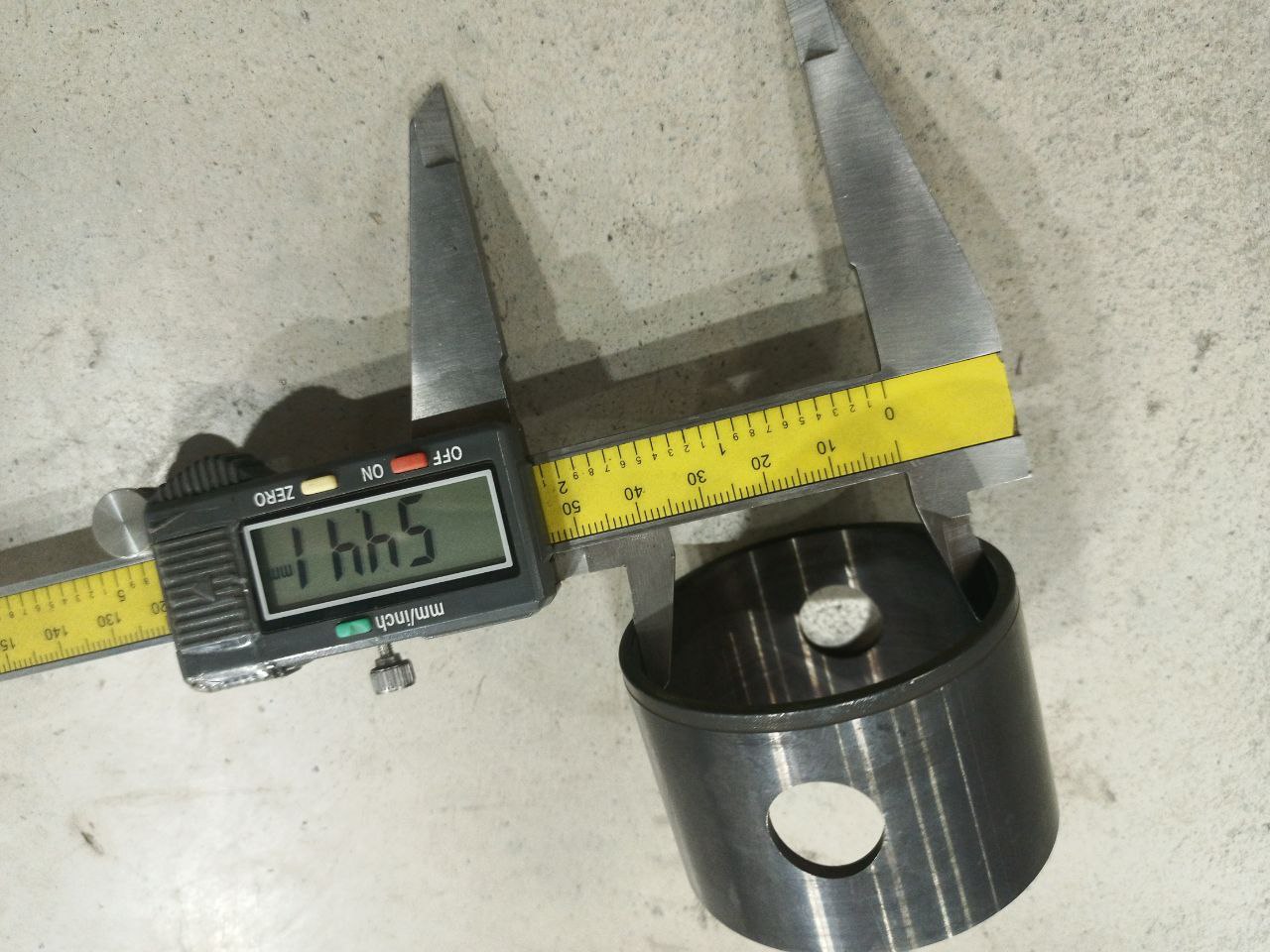 Втулка поворотной рамы верхний CDM84C