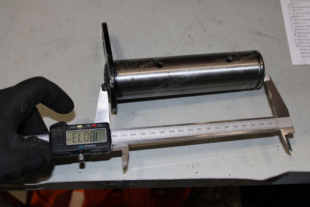 Палец тяги ковша нижний CDM84C