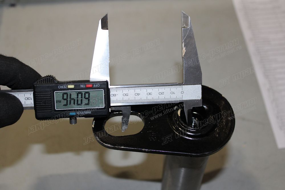 Палец тяги ковша нижний CDM84C